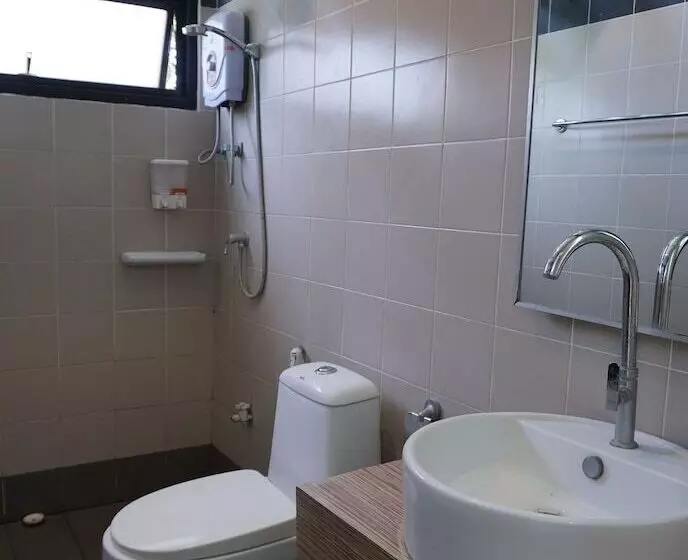 هتل The Lampang Villa