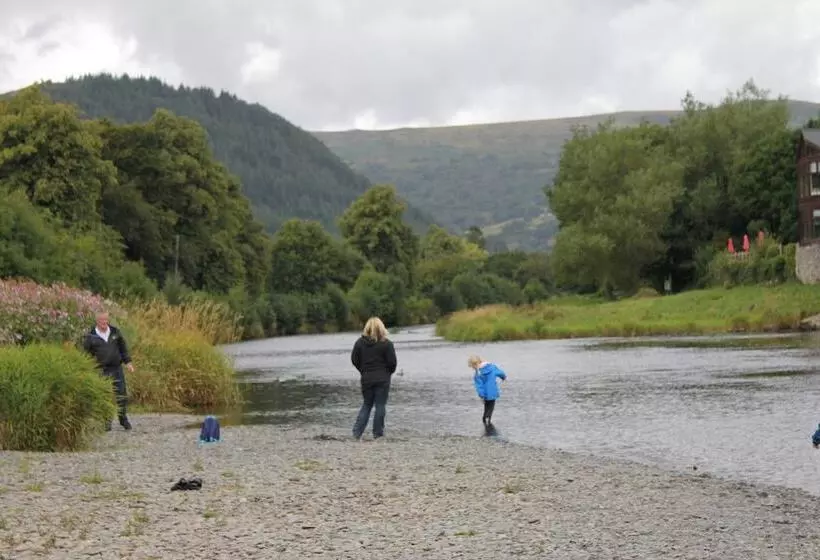 ペンション Broncoed Uchaf Country Guest House