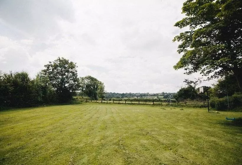 ペンション Broncoed Uchaf Country Guest House