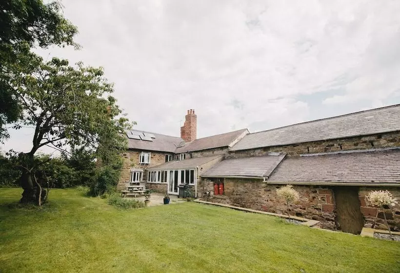 ペンション Broncoed Uchaf Country Guest House