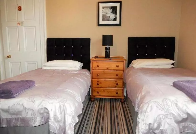 Majatalo Gales Guesthouse