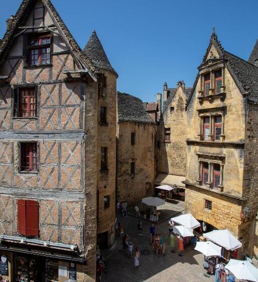 פנסיון Noreli B&b