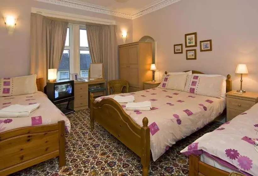 ペンション St Annes Guest House