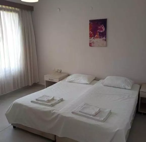 Lomakeskus Kalanora Otel