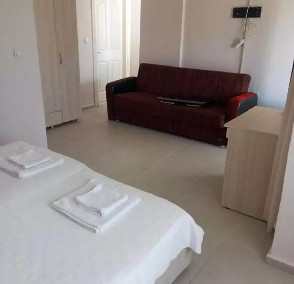 Lomakeskus Kalanora Otel