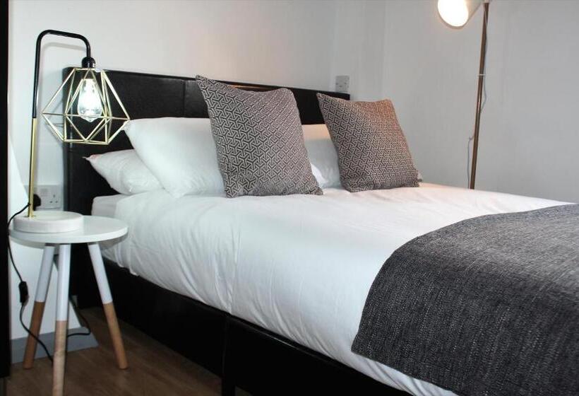 Rioshouse George Inn