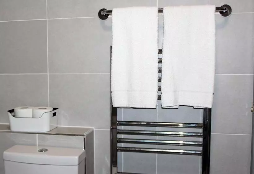 Rioshouse George Inn