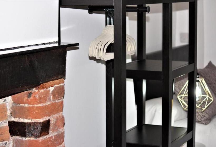 Rioshouse George Inn