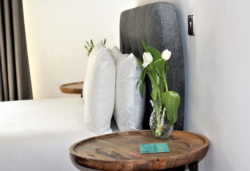 Rioshouse George Inn