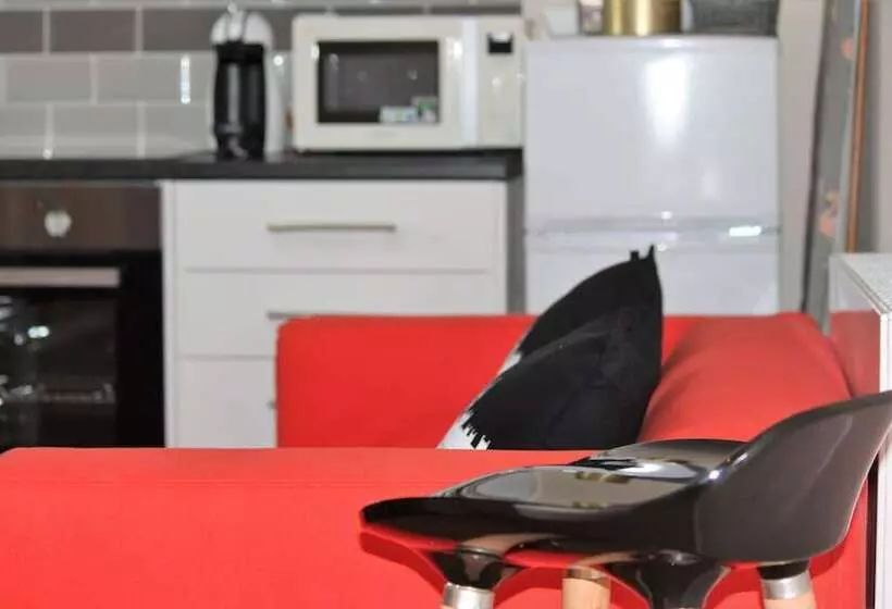 Rioshouse George Inn