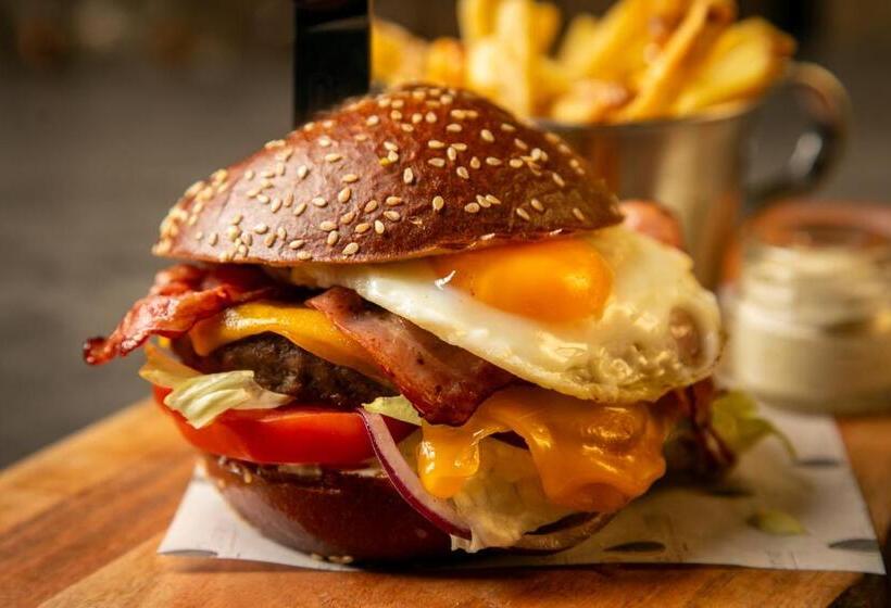 ユースホステル Vitoria Stone