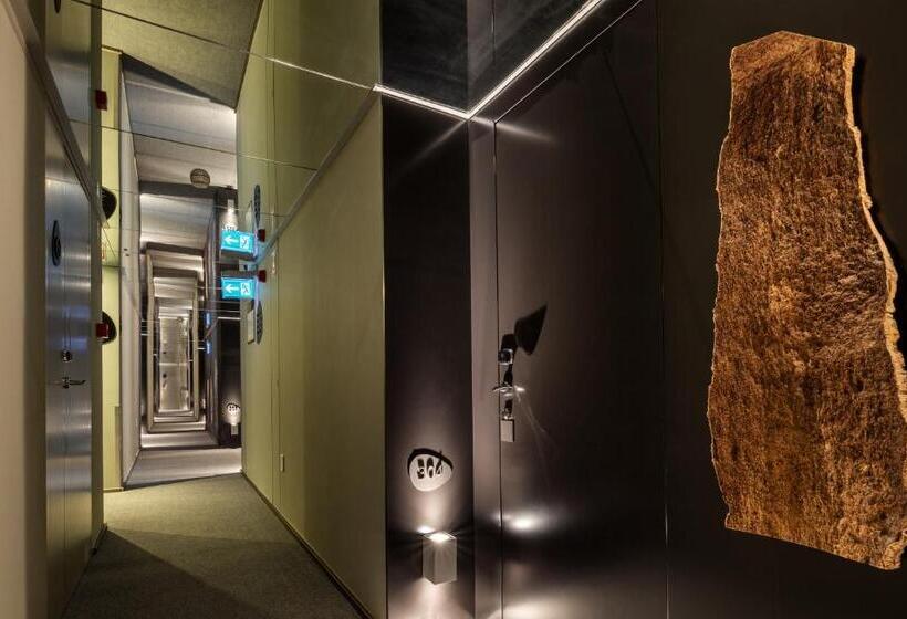 ユースホステル Vitoria Stone