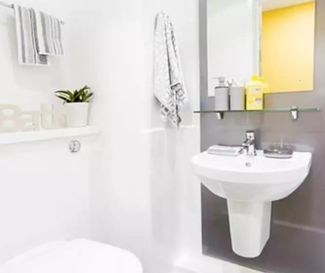 ユースホステル Catherine House  Campus Accommodation