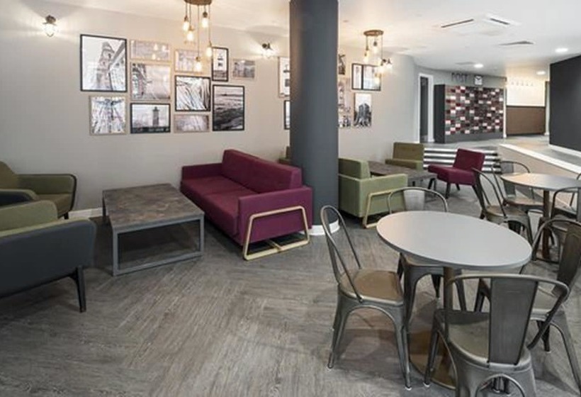 فندق صغير Catherine House  Campus Accommodation