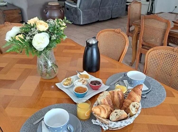 ベッドアンドブレックファースト Cante Grillet