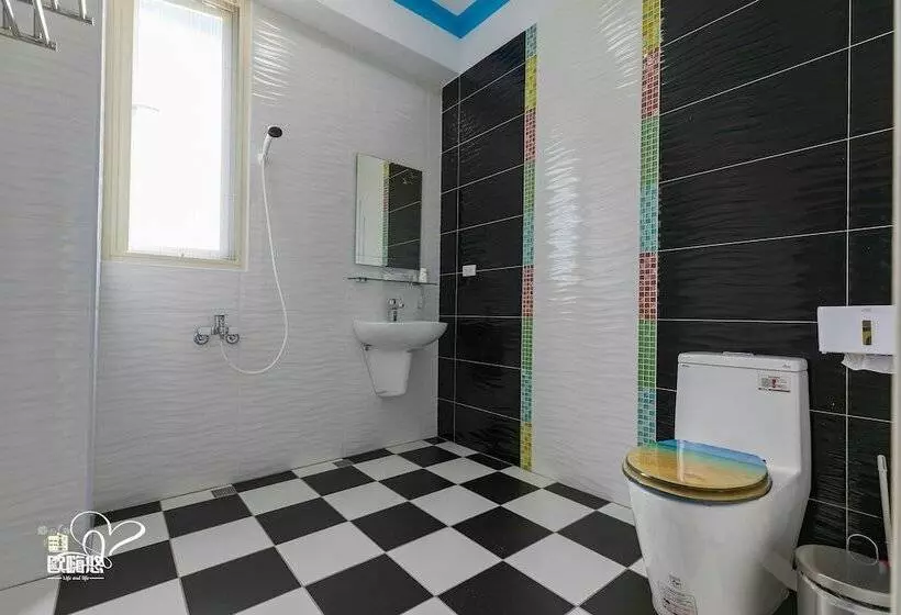 تختخواب و صبحانه Ou Hai You Travel