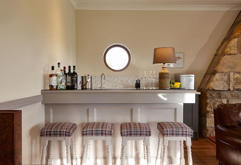 Bowhill Bed And Breakfast