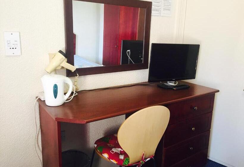 Brentwood Villa Bed And Breakfast