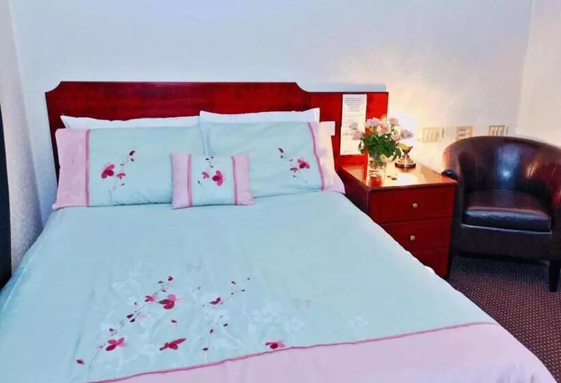 Brentwood Villa Bed And Breakfast