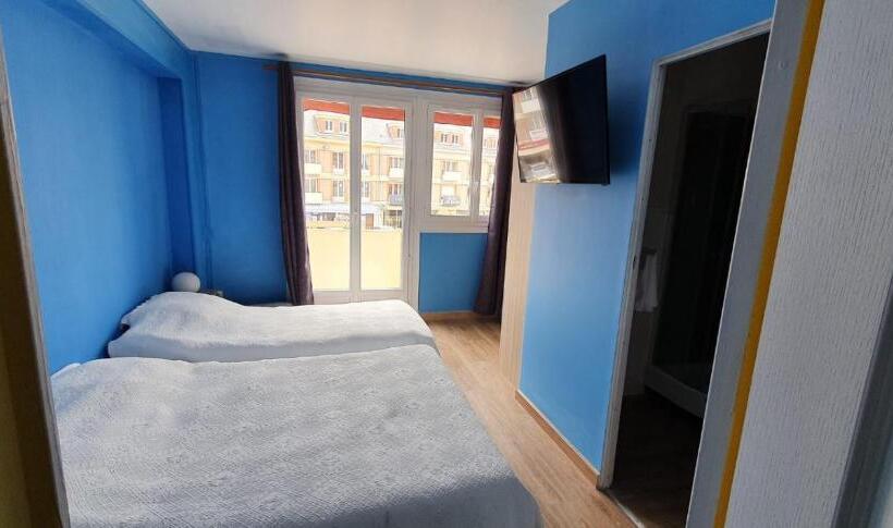 Отель Hôtel De La Poste