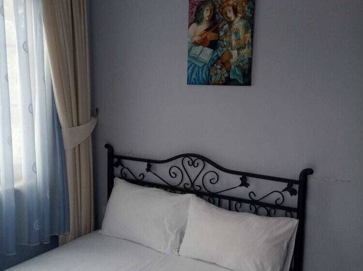 هتل Sea Port House