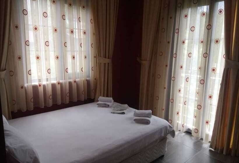 هتل Sea Port House