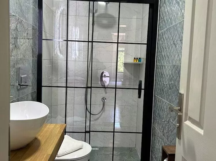 Kırlı Pansiyon