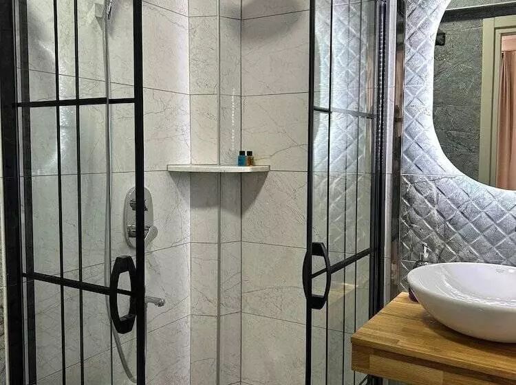 Kırlı Pansiyon