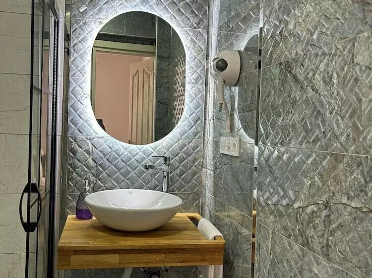 Kırlı Pansiyon