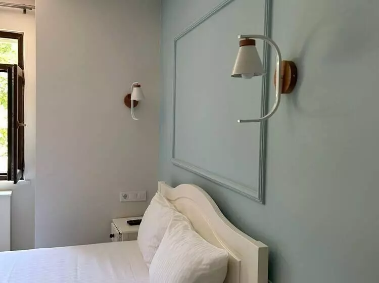 Kırlı Pansiyon