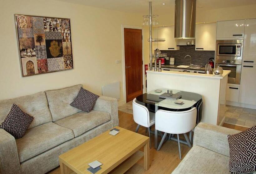 Magpie   Properties Unique