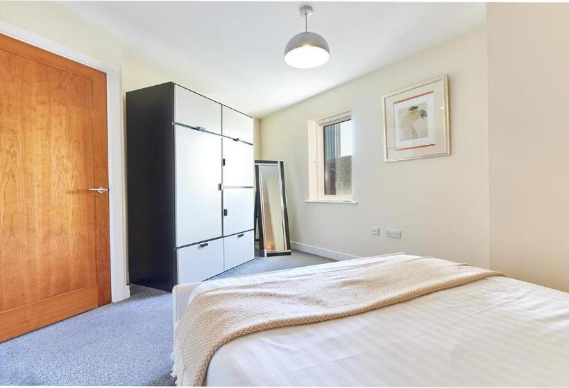 Magpie   Properties Unique