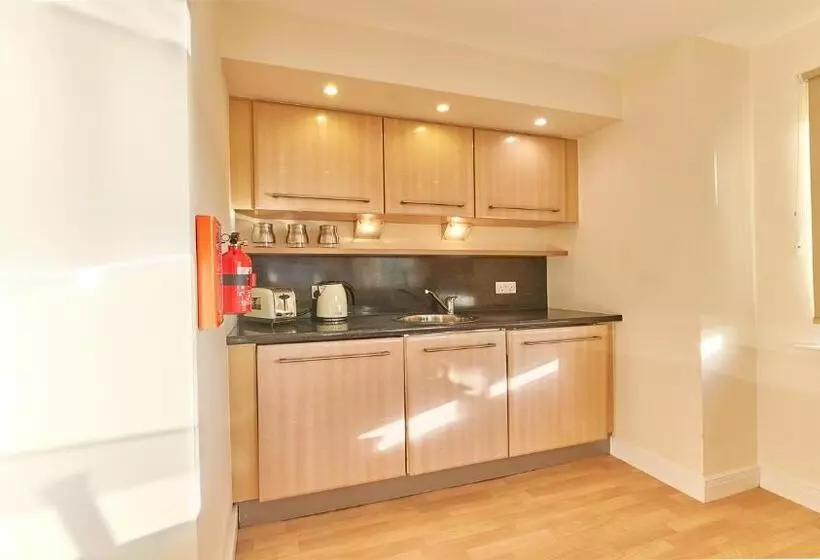 Magpie   Properties Unique