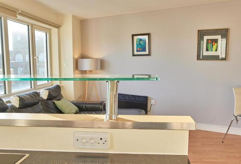 Magpie   Properties Unique