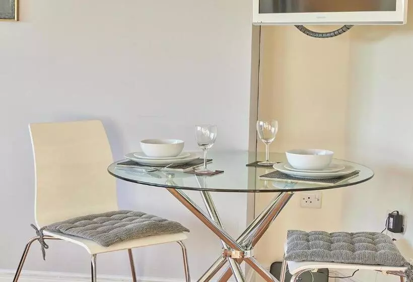 Magpie   Properties Unique