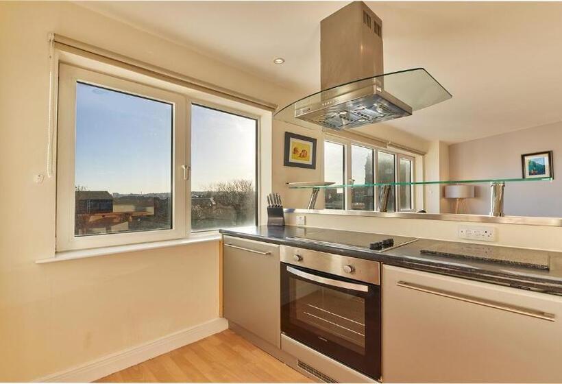 Magpie   Properties Unique