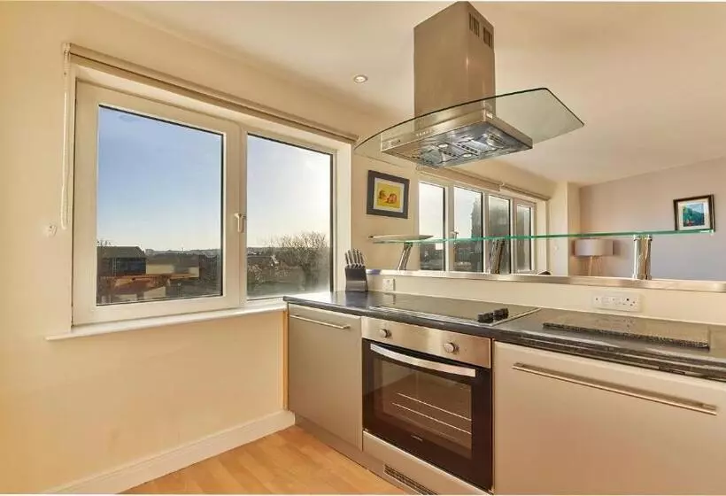 Magpie   Properties Unique