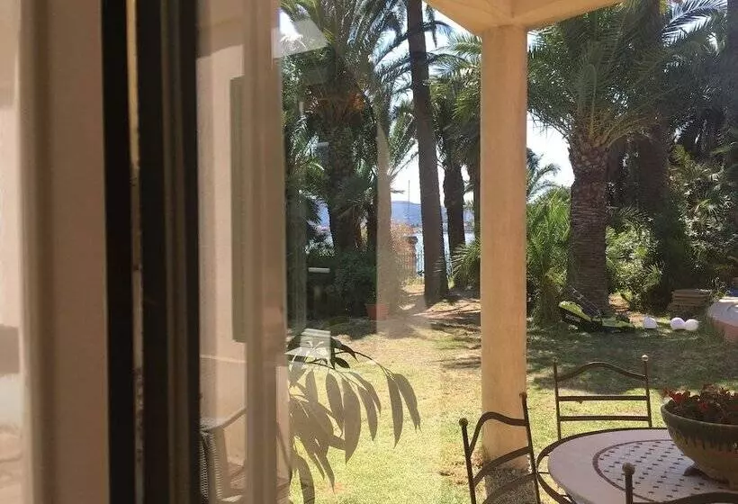 ペンション La Mandarinette