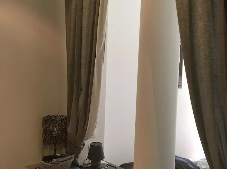 ペンション La Mandarinette