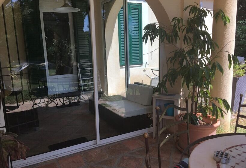 Пансион La Mandarinette