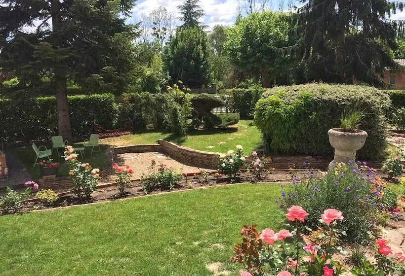 Majatalo La Noisetiere