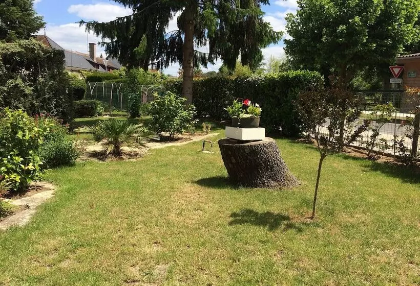 Majatalo La Noisetiere