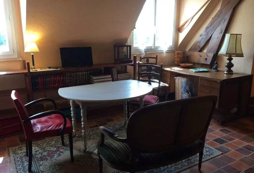 Majatalo La Noisetiere