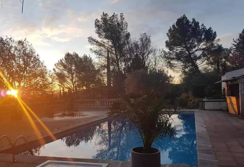 Majatalo Villa Manoe