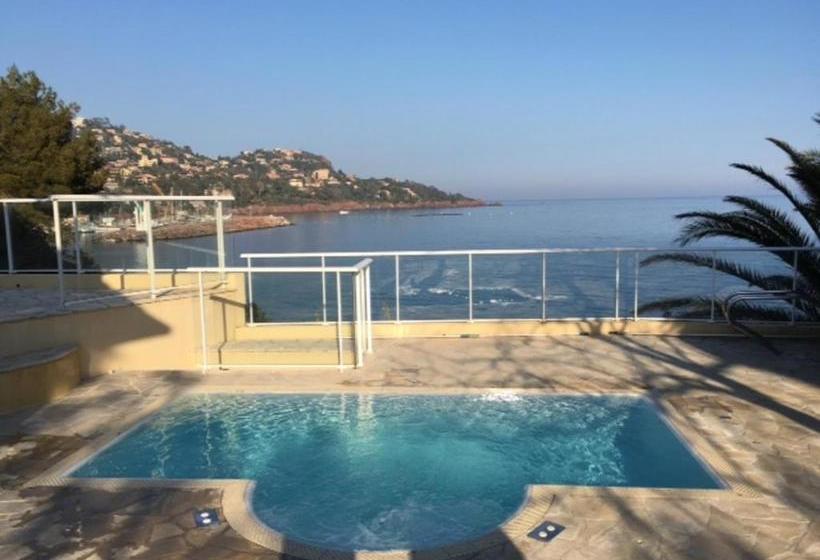 Villa With Private Beach  Villa Lou Cade