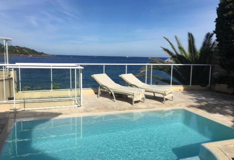 Villa With Private Beach  Villa Lou Cade