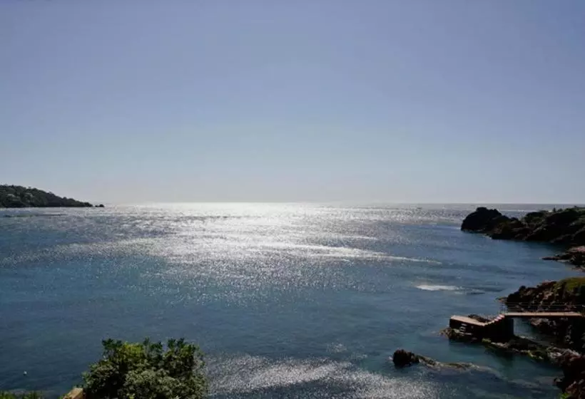 Villa With Private Beach  Villa Lou Cade