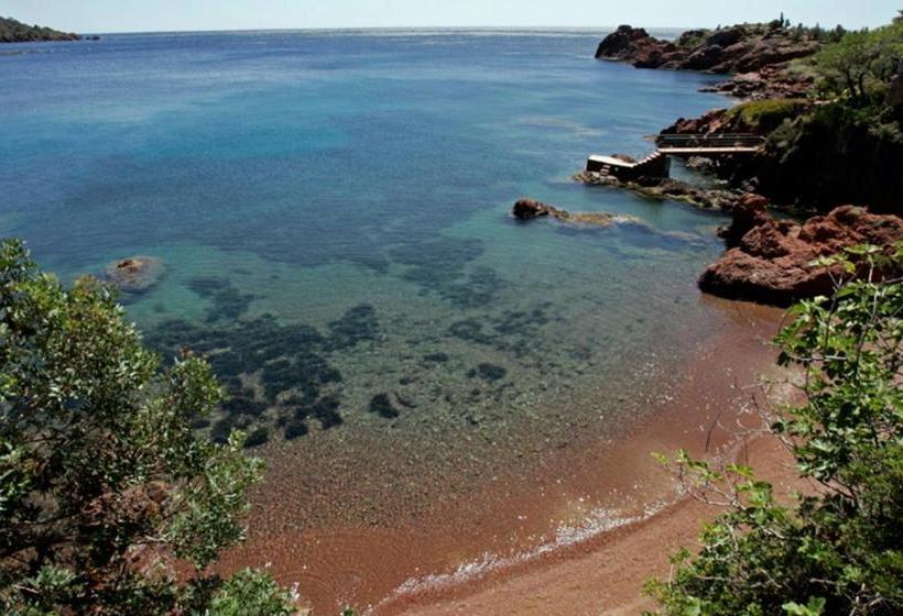 Villa With Private Beach  Villa Lou Cade