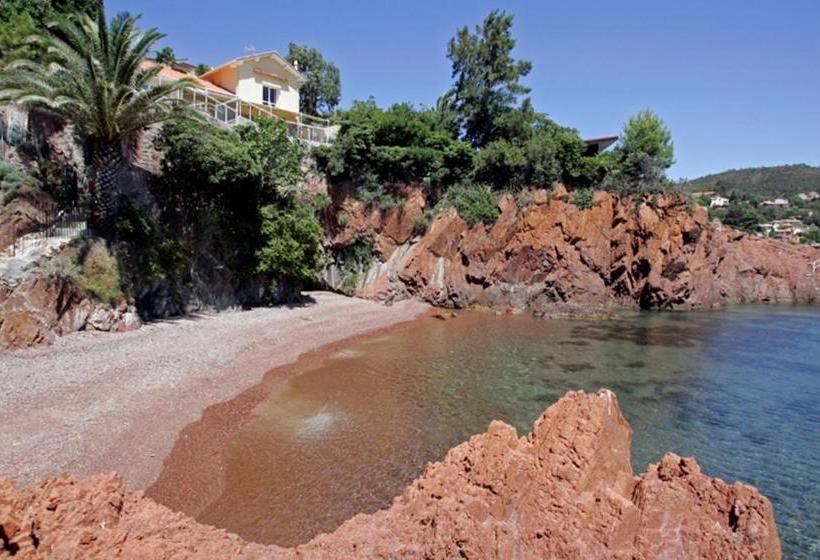 Villa With Private Beach  Villa Lou Cade