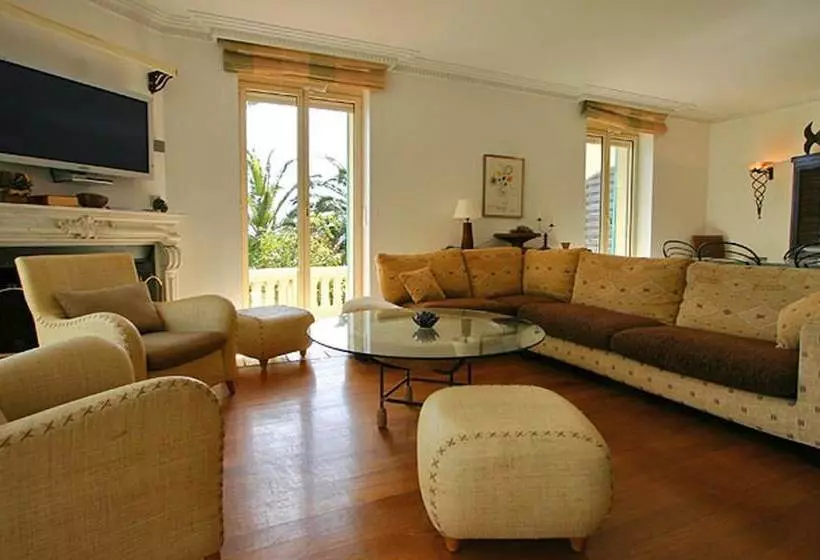Villa Oneiro